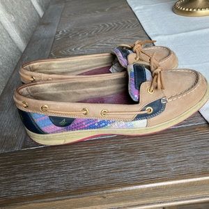 Sperry slip on